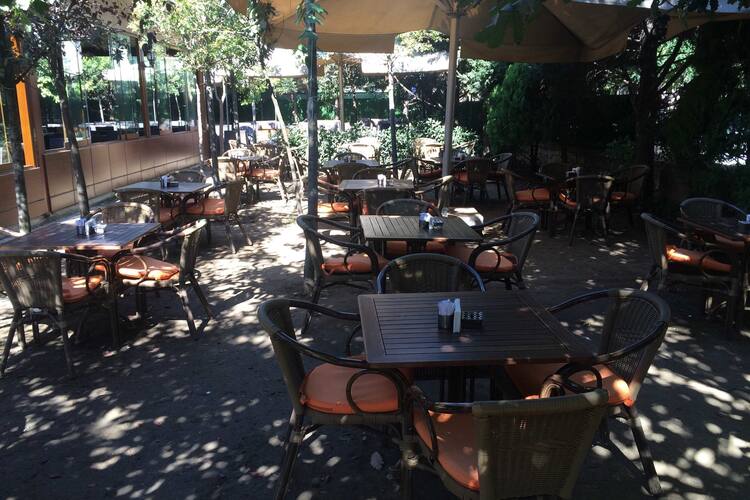 Pardi Cafe Restaurant Atakoy Istanbul